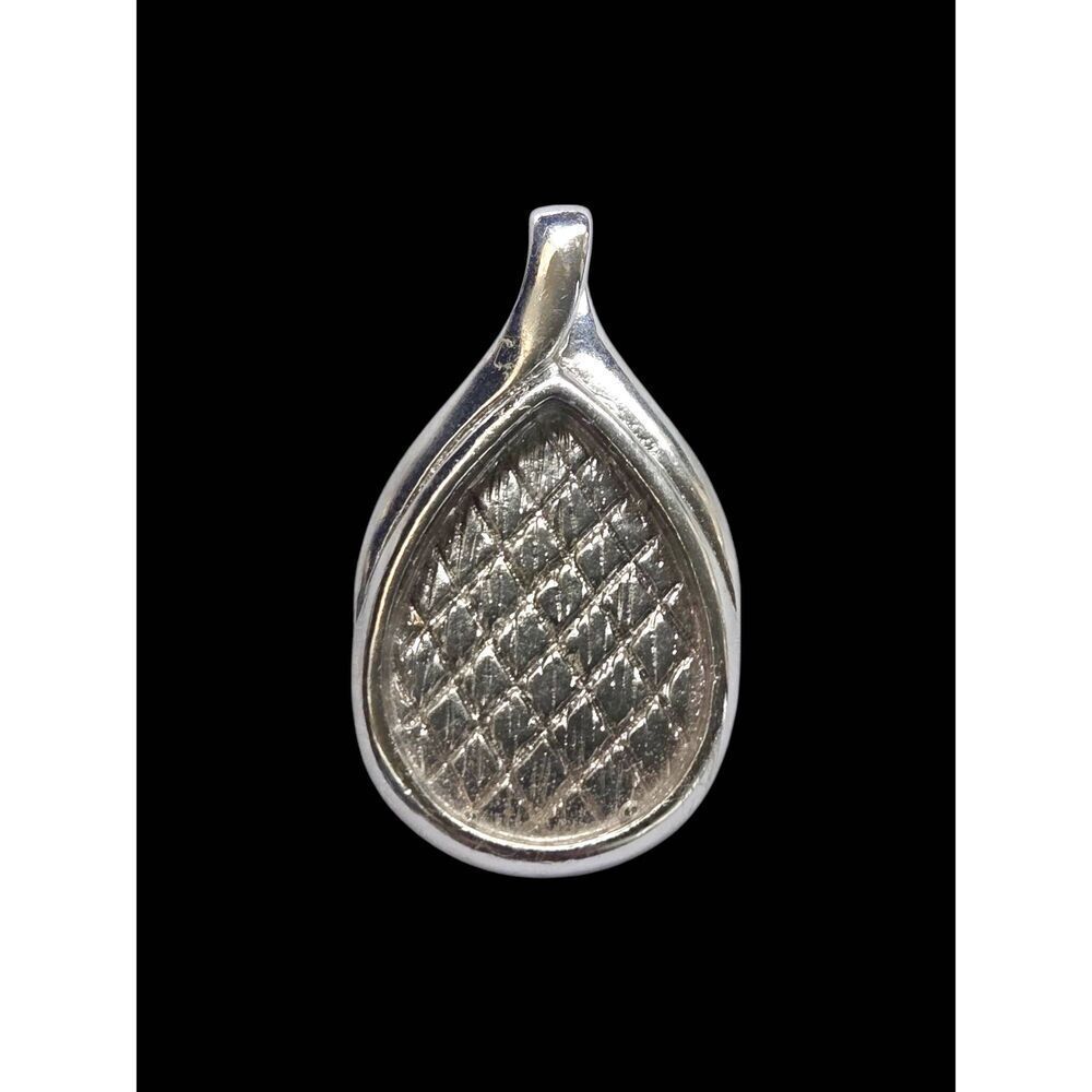 Lia Sophia Silver Tone Pendant